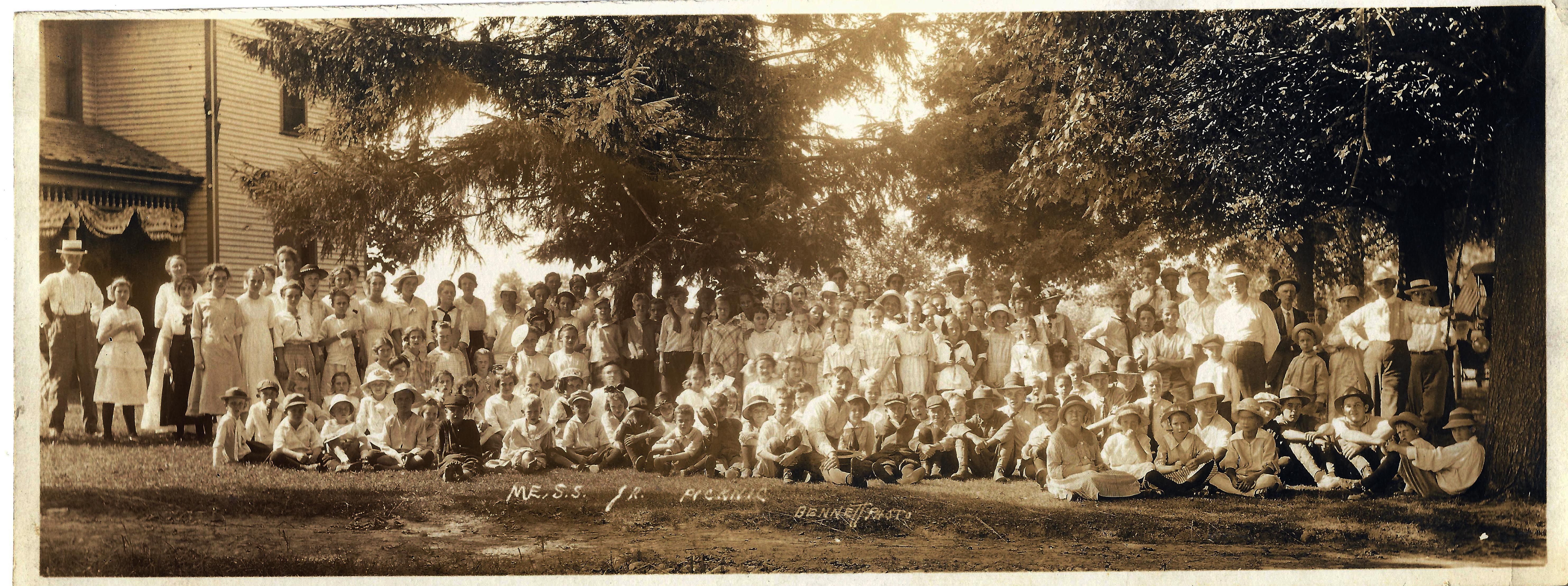 A SUNDAY SCHOOL PICNIC