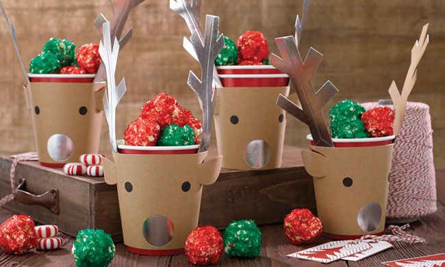 Festive Peppermint Snacks with a Flavorful Pop